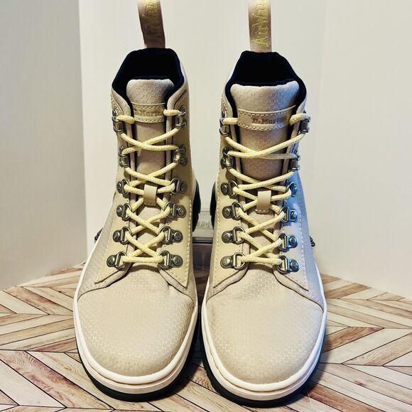 Dr. Martens Combs Poly & Leather Boots Women's 7 Parchment Beige Ripstop Nylon - Picture 3 of 8